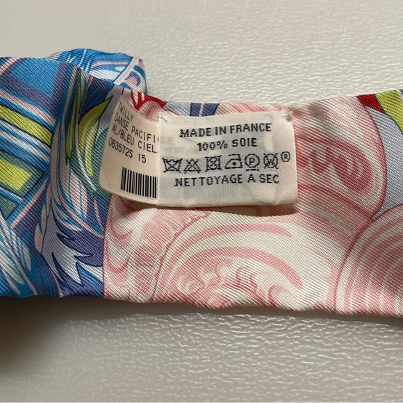 🆕 Hermes HERMÈS Twilly Danse Pacifique in Blue Silk - Picture 8 of 9